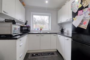 Kitchen/Diner- click for photo gallery